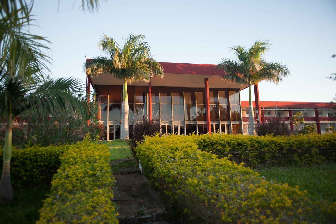 Manantiales Hotel De Turismo Monte Caseros Exterior foto